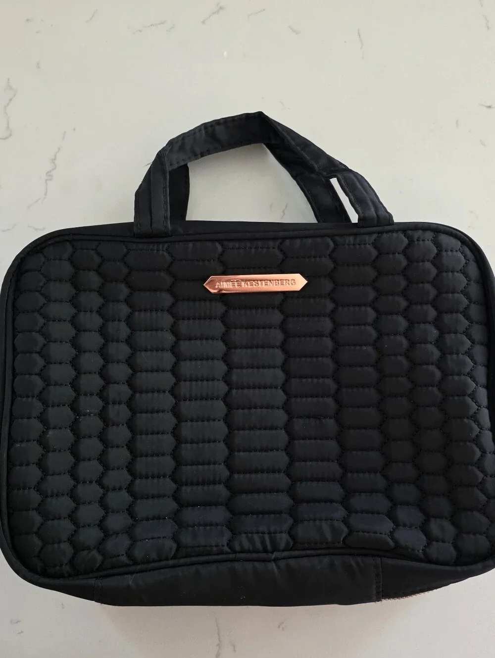 Aimee Kestenberg Black Quilted Hanging Toiletry Bag Makeup Cosmetic Case.